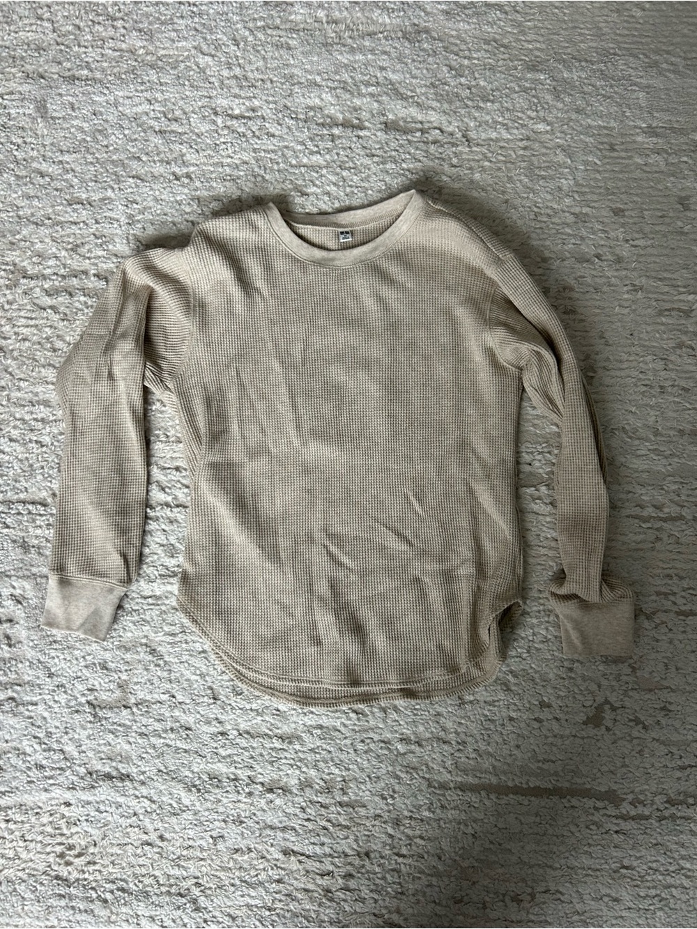 Uniqlo beige cream long sleeve waffle knit shirt Size XS